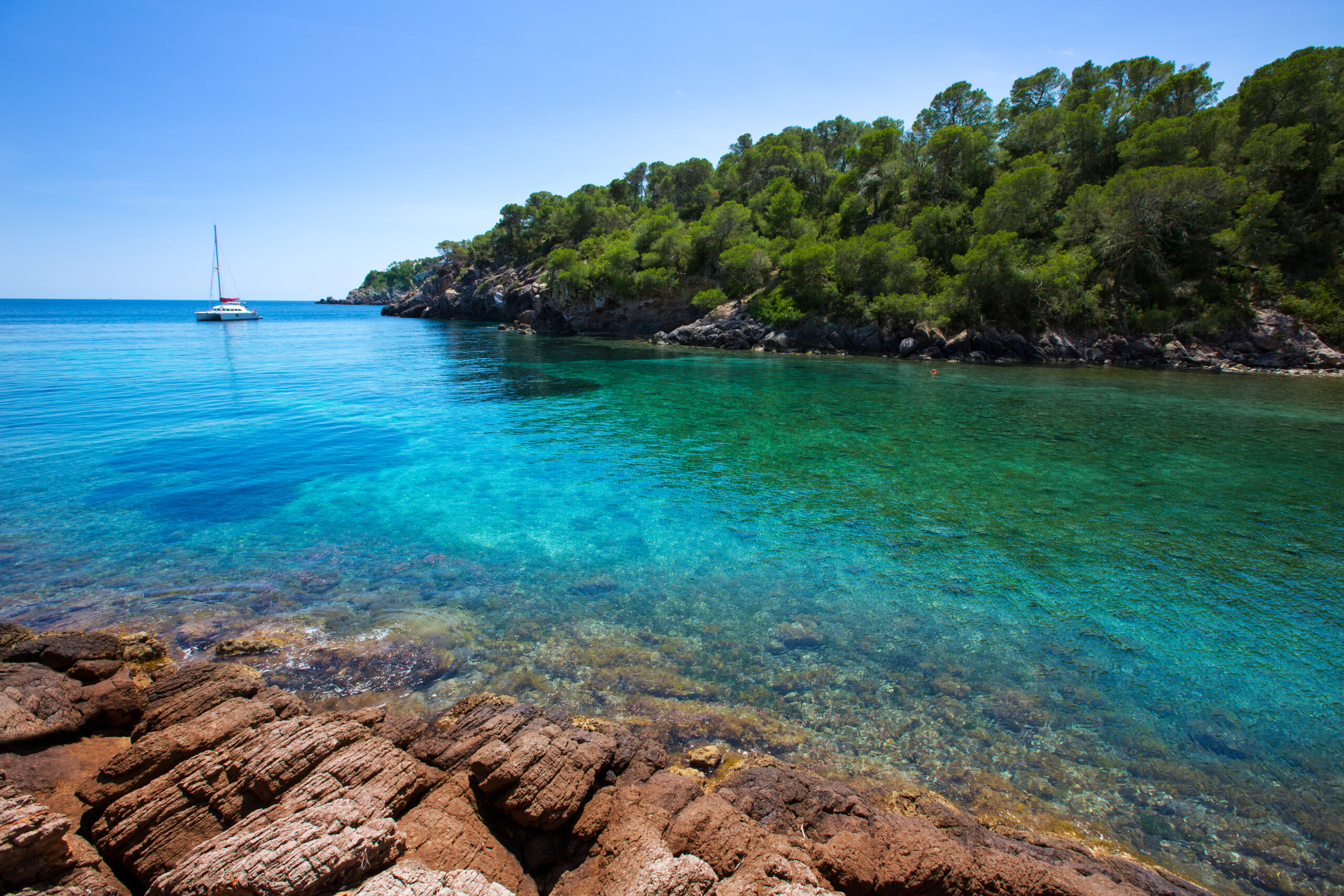Tour in yacht per scoprire il lato più tranquillo di Ibiza